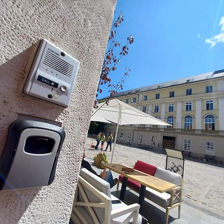 Peaceful Studio On Rynok Square Lviv Exteriör bild