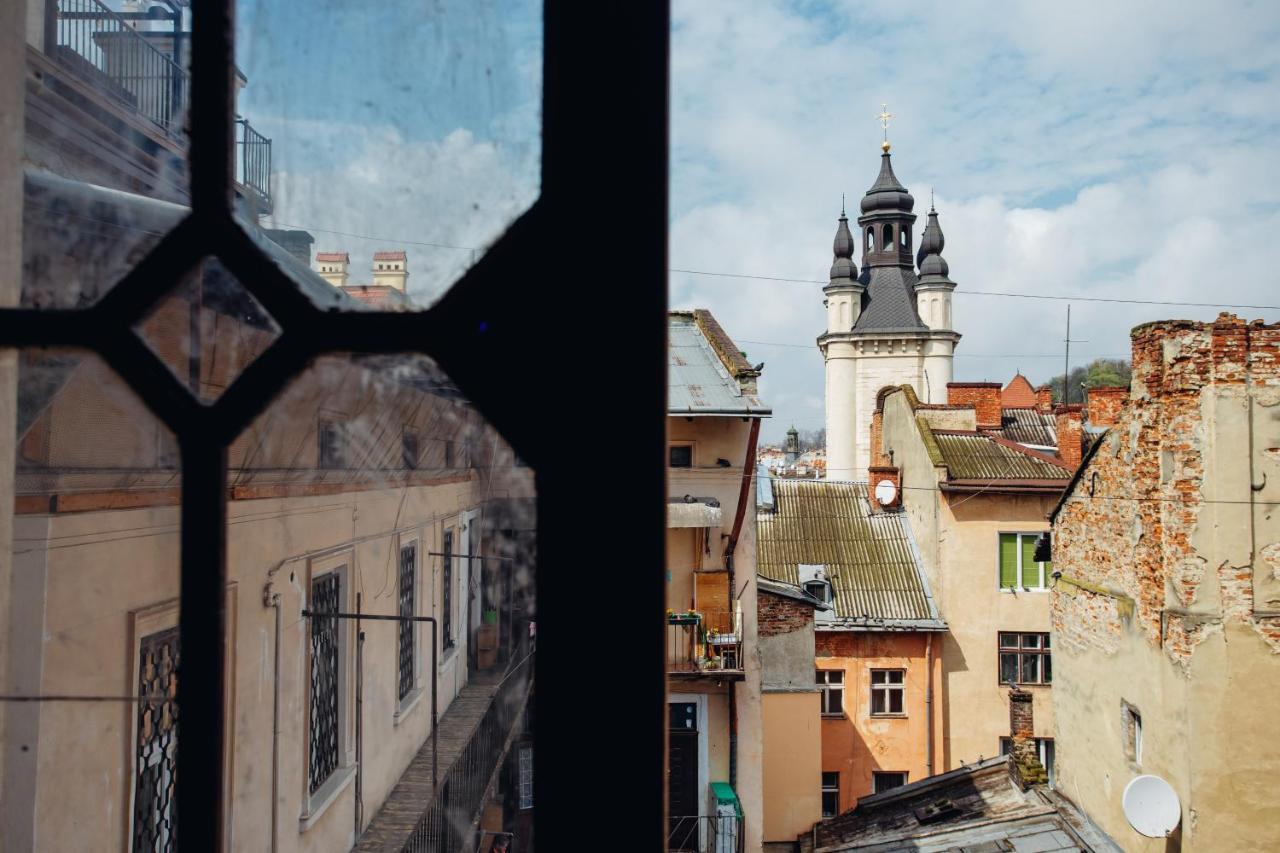 Peaceful Studio On Rynok Square Lviv Exteriör bild