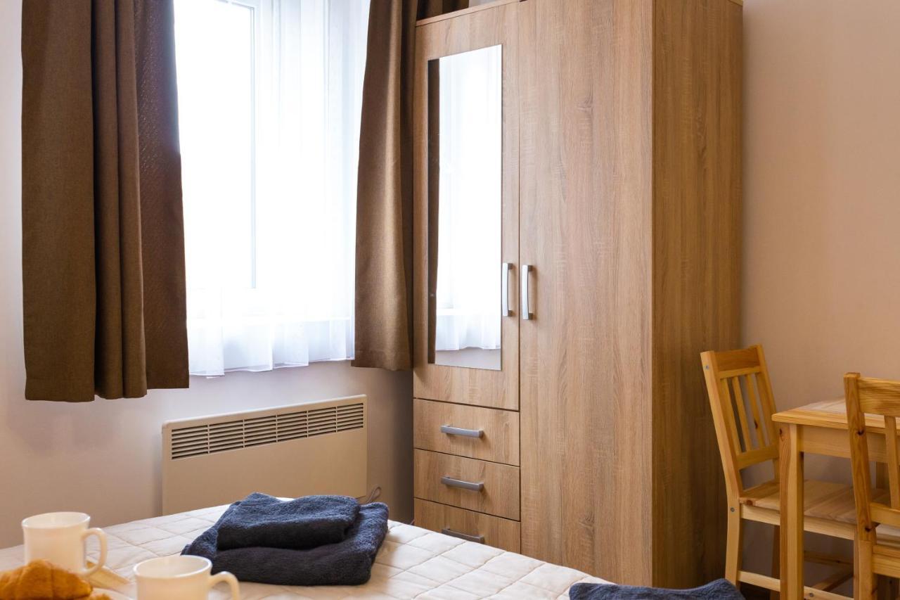 Peaceful Studio On Rynok Square Lviv Exteriör bild