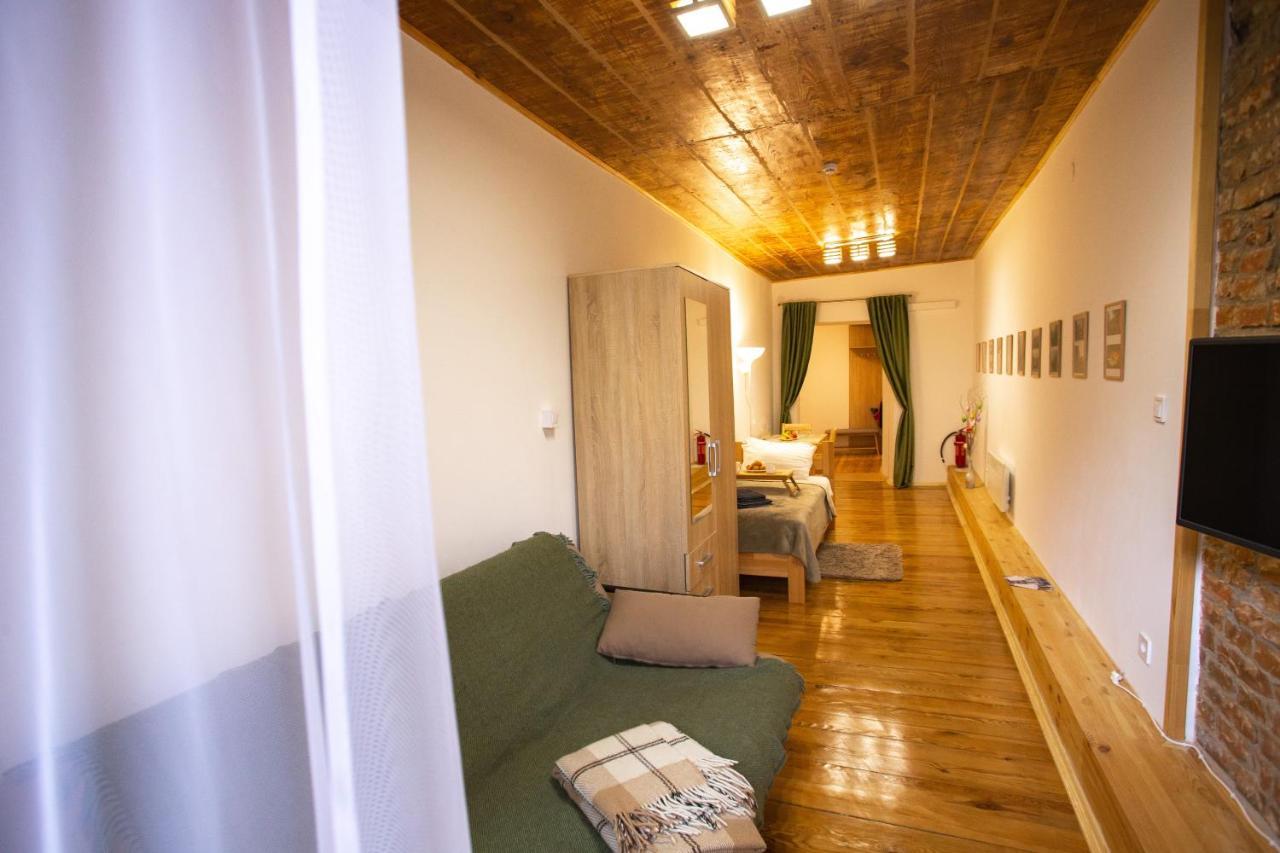 Peaceful Studio On Rynok Square Lviv Exteriör bild
